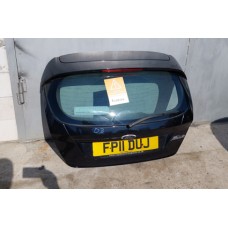 кришка багажника ford fiesta mk7  чорна 03